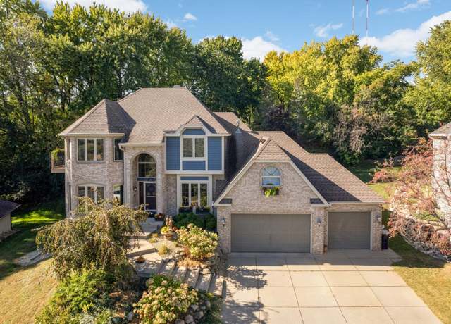 Property at 656 Evans Ct, Shoreview, MN 55126, 4 beds, 4 baths