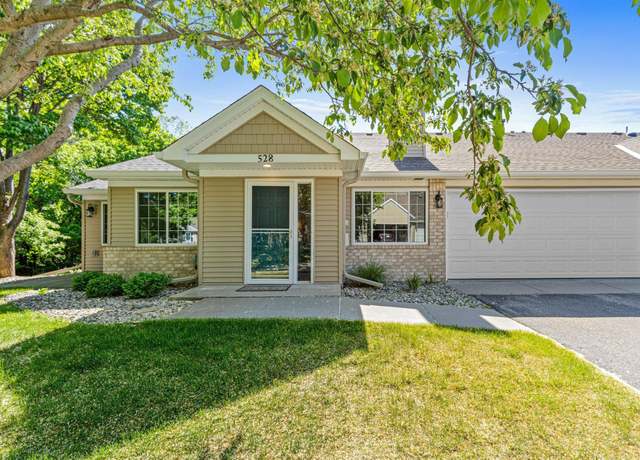 Property at 528 Mission Hills Dr, Chanhassen, MN 55317, 2 beds, 2 baths