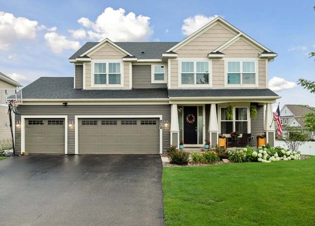 Property at 1437 Copper Hills Dr, Carver, MN 55315, 5 beds, 4 baths