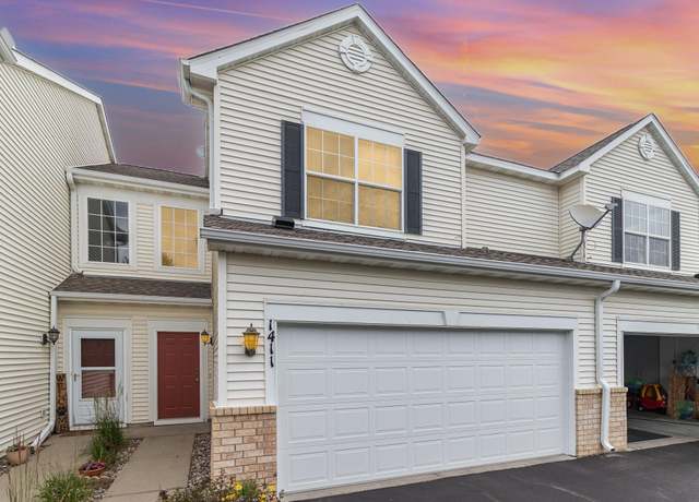Property at 1411 Yorkshire Ln, Shakopee, MN 55379, 2 beds, 3 baths