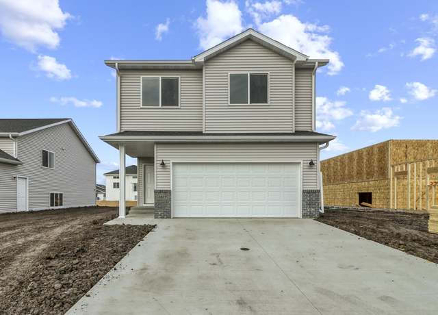 Property at 3819 19th St S, Moorhead, MN 56560, 3 beds, 2 baths
