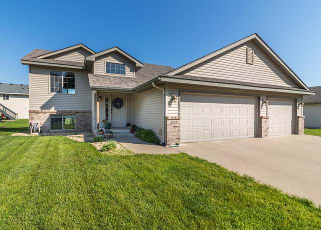 Property at 2533 42nd Ave S, Saint Cloud, MN 56301, 3 beds, 2 baths