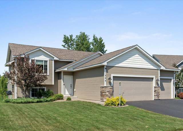 Property at 1225 Legacy Pkwy, New Richmond, WI 54017, 4 beds, 2 baths