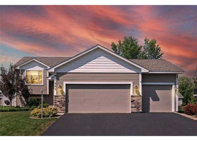 Property at 1225 Legacy Pkwy, New Richmond, WI 54017, 4 beds, 2 baths