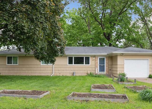 Property at 3011 Asbury St, Roseville, MN 55113, 4 beds, 3 baths