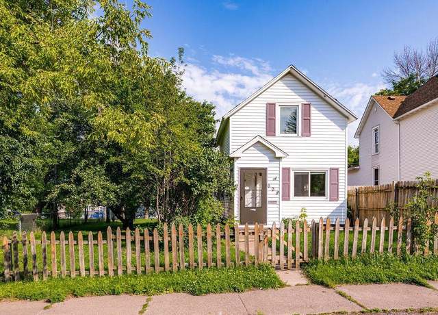 Property at 608 E 10th St, Duluth, MN 55805, 3 beds, 1 bath