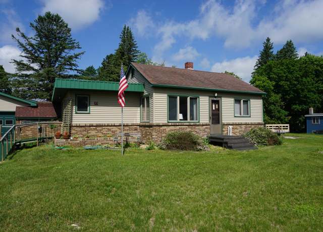 Property at 35 Sunset Ave NW, Bagley, MN 56621, 2 beds, 2 baths