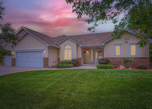 Property at 13546 Maryland Ave, Savage, MN 55378, 5 beds, 3 baths
