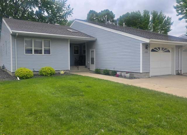 Property at 1520 Falcon Dr, Fairmont, MN 56031, 2 beds, 2 baths