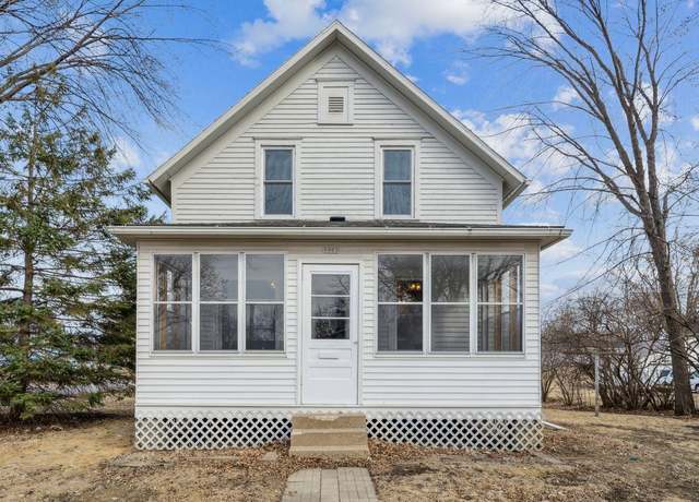 Property at 1403 10th St E, Glencoe, MN 55336, 3 beds, 2 baths