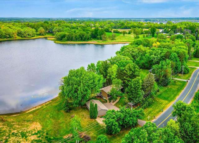Property at 2270 Manning Trl N, Lake Elmo, MN 55042, 4 beds, 3 baths