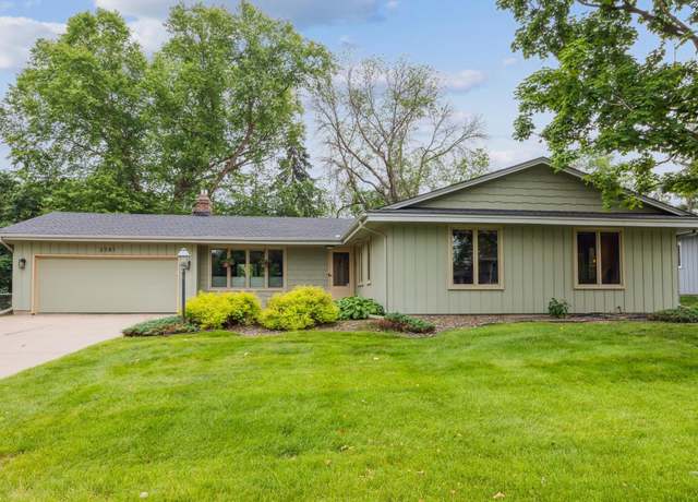 Property at 2381 Queens Dr, Woodbury, MN 55125, 3 beds, 3 baths