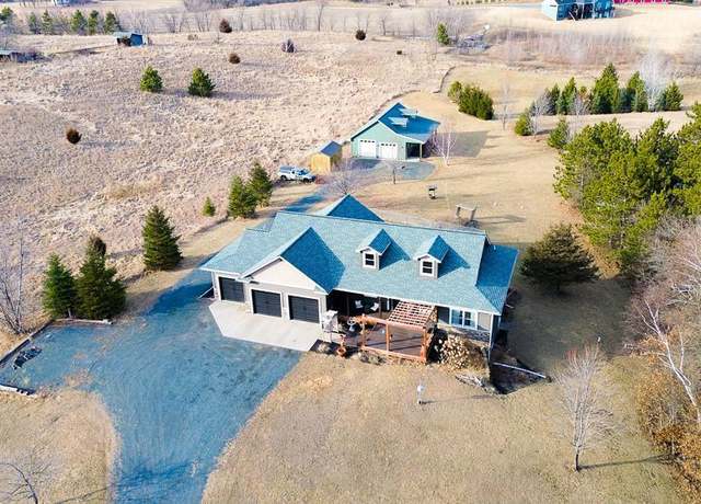 Property at 622 222nd Ave, Somerset, WI 54025, 4 beds, 3 baths