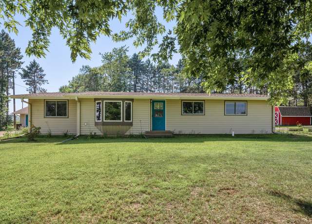Property at 32116 Palm St NW, Bradford Twp, MN 55008, 3 beds, 2 baths