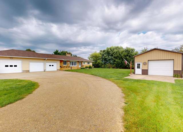 Property at 23096 Bluegrass Rd, Albert Lea, MN 56007, 2 beds, 3 baths