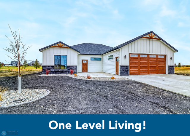 Property at 215 Emma Ct, Mapleton, ND 58059, 3 beds, 2 baths
