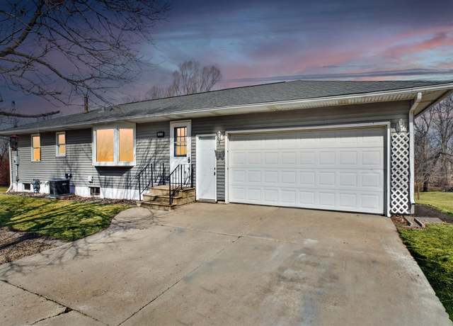 Property at 1203 4th Ave SE, Austin, MN 55912, 3 beds, 2 baths