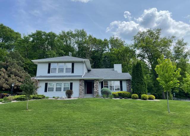 Property at 801 Eclipse Pkwy, New Prague, MN 56071, 4 beds, 3 baths