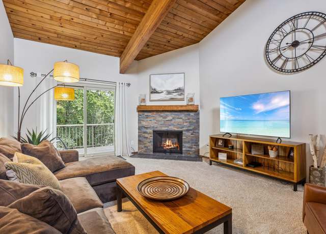 Property at 8396 137th Ct, Apple Valley, MN 55124, 3 beds, 2 baths