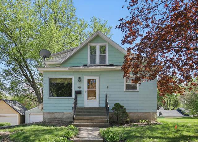 Property at 733 1st St SW, Faribault, MN 55021, 3 beds, 1 bath