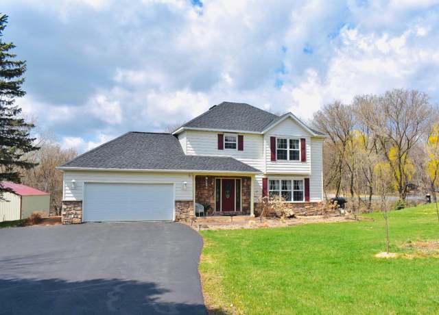 Property at 548 Trillium Ln, Troy Twp, WI 54016, 3 beds, 3 baths