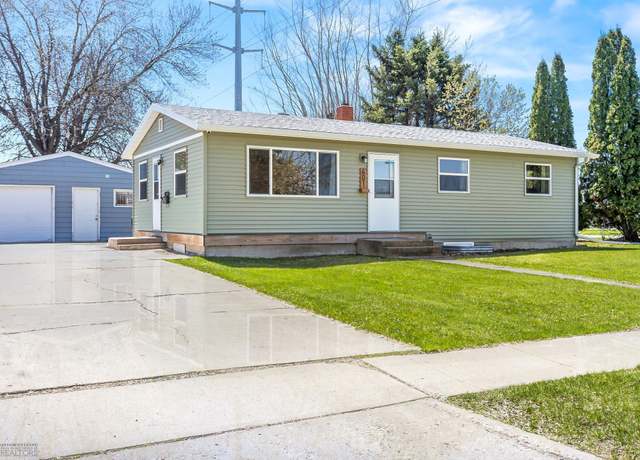 Property at 401 3rd Ave E, West Fargo, ND 58078, 3 beds, 1 bath