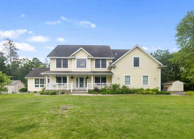 Property at 6153 Fairfax Ct, Baxter, MN 56425, 5 beds, 4 baths