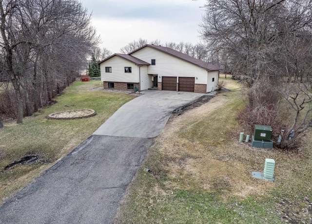 Property at 8108 Gemini Cir, Fargo, ND 58104, 5 beds, 3 baths