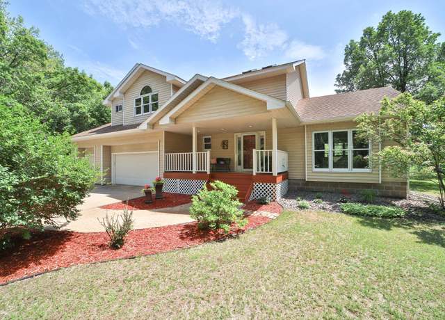 Property at 10551 E Shore Dr, Merrifield, MN 56465, 4 beds, 3 baths