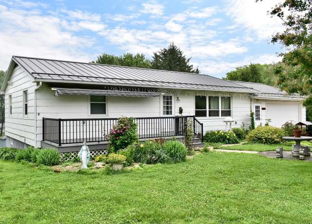 Property at W136 Piepers Valley Rd, Fountain City, WI 54629, 3 beds, 2 baths
