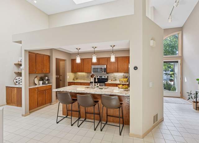 Property at 1675 Brueberry Ln, Arden Hills, MN 55112, 2 beds, 2 baths