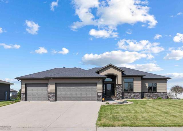 Property at 4963 Woodhaven St S, Fargo, ND 58104, 5 beds, 4 baths