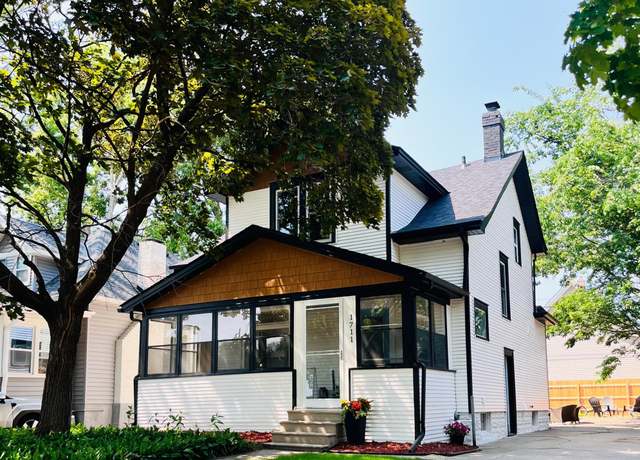 Property at 1711 Selby Ave, Saint Paul, MN 55104, 3 beds, 2 baths