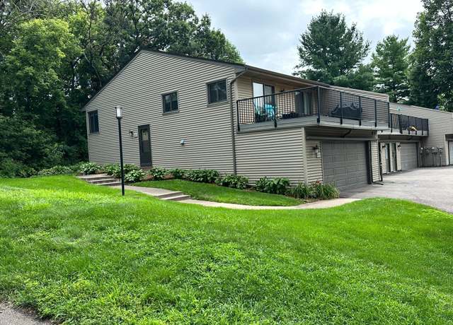 Property at 4371 Arden View Ct, Arden Hills, MN 55112, 3 beds, 2 baths