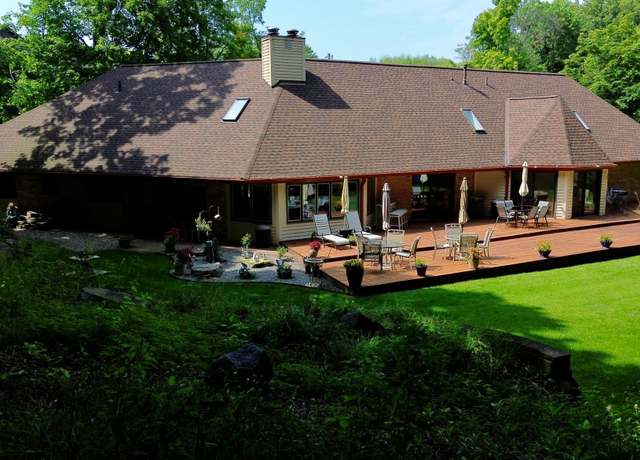 Property at 1000 Heritage Ln, Orono, MN 55391, 3 beds, 3 baths