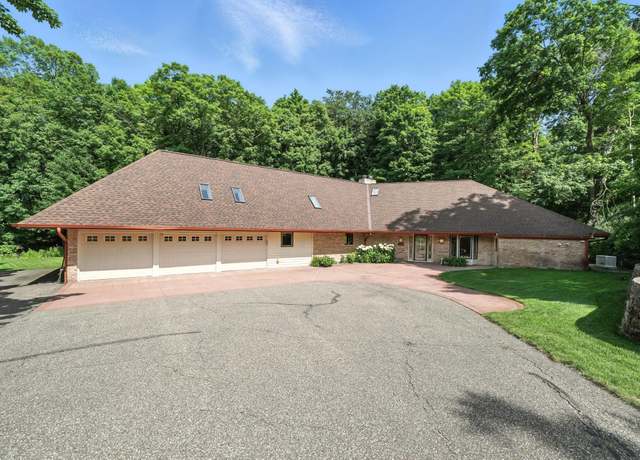 Property at 1000 Heritage Ln, Orono, MN 55391, 4 beds, 3 baths