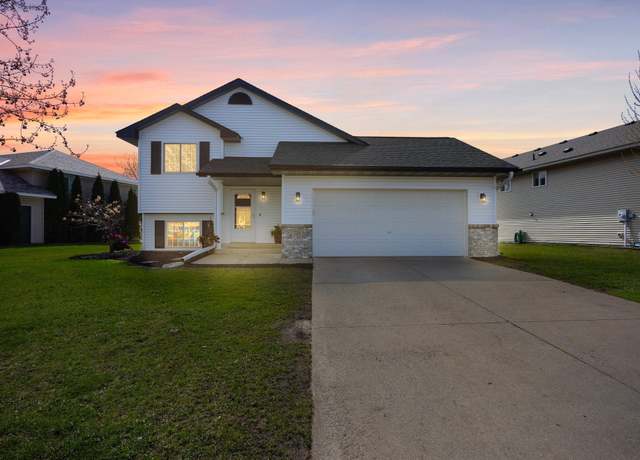 Property at 735 Harrison Dr, Big Lake, MN 55309, 4 beds, 2 baths