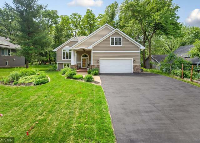 Property at 138 Dahlia St, Mahtomedi, MN 55115, 6 beds, 4 baths