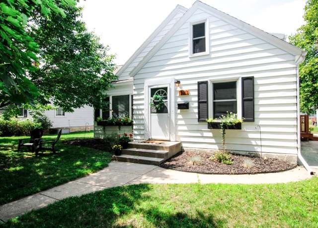 Property at 1320 Douglas St, Alexandria, MN 56308, 3 beds, 3 baths