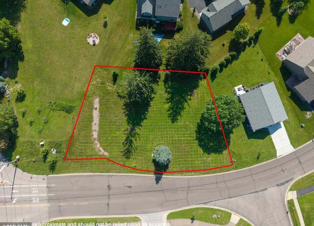 Property at 2364 St Andrews Dr, Altoona, WI 54720