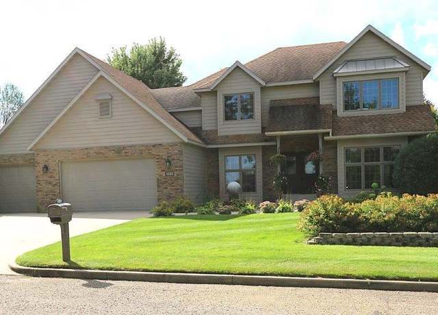 Property at 853 Franklin Ave SW, Wadena, MN 56482, 5 beds, 4 baths