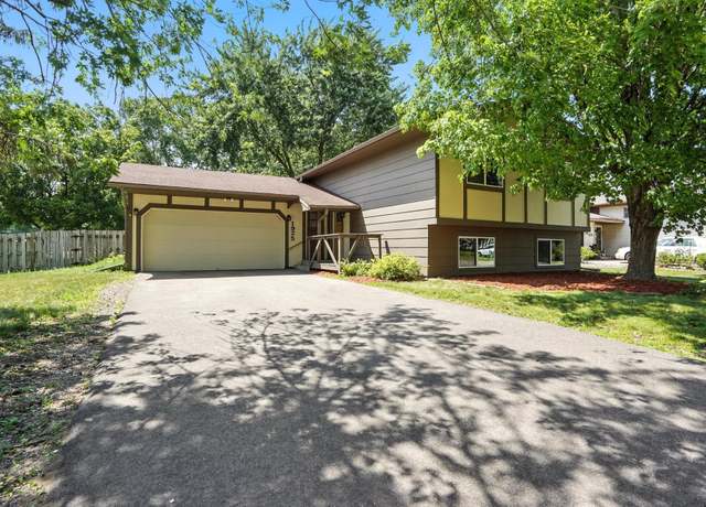 Property at 1925 Betty Jane Ct, North Saint Paul, MN 55109, 4 beds, 2 baths
