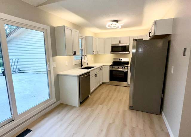 Property at 11004 Trail West Rd, Bloomington, MN 55437, 3 beds, 2 baths