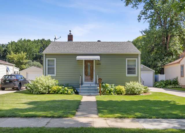 Property at 1633 3rd St N, Fargo, ND 58102, 3 beds, 2 baths