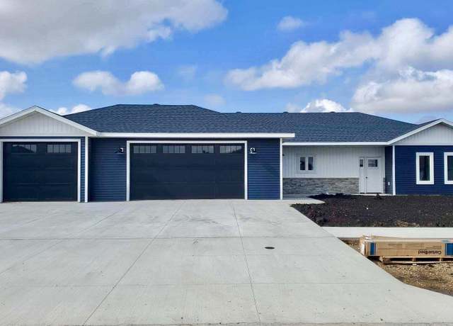 Property at 109 16th St N, Breckenridge, MN 56520, 3 beds, 2 baths