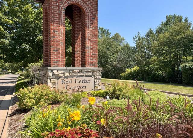 Property at 177 W Canyon Dr, Hudson, WI 54016, 2 beds, 2 baths
