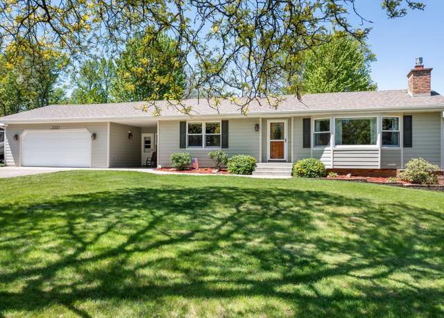 Property at 15122 Green Oaks Trl SE, Prior Lake, MN 55372, 2 beds, 3 baths
