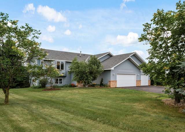 Property at N8203 940th St, River Falls, WI 54022, 5 beds, 3 baths
