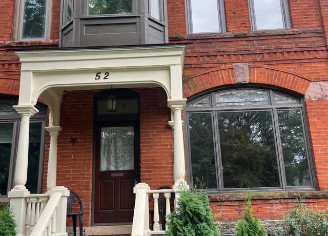 Property at 52 Delos St W, Saint Paul, MN 55107, 3 beds, 2 baths
