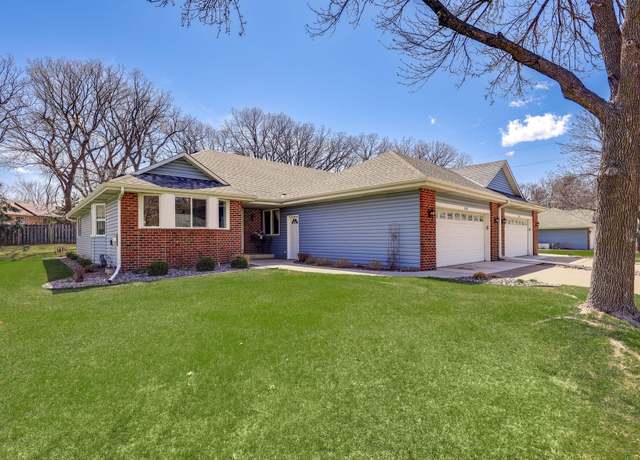 Property at 7019 24th St N, Oakdale, MN 55128, 2 beds, 2 baths